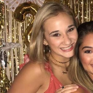 Meet your Posher, Anna cole